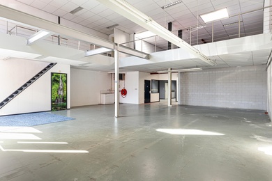 Bekijk foto 2 van Euromarkt 129