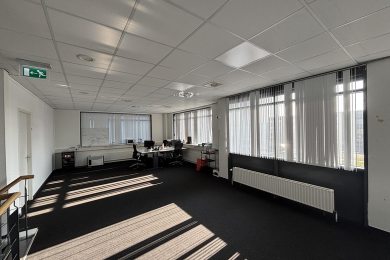 BedrijfsruimteaanBellsingel 20 - 26<br/> inSchiphol-Rijk