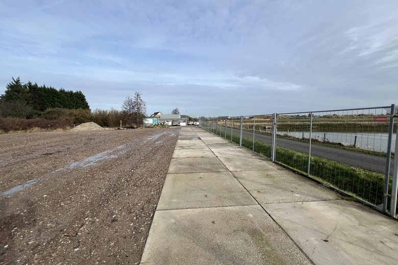 BedrijfsruimteaanKloosterschuurweg 1<br/> inRijnsburg BedrijfsruimteaanKloosterschuurweg 1<br/> inRijnsburg