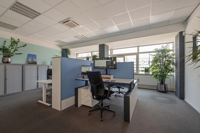 BedrijfsruimteaanLimpergstraat 8<br/> inRijswijk