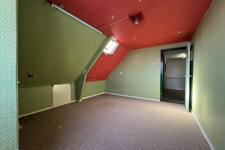 WinkelruimteaanBurgemeester van Baarstraat 34<br/> inVolendam WinkelruimteaanBurgemeester van Baarstraat 34<br/> inVolendam