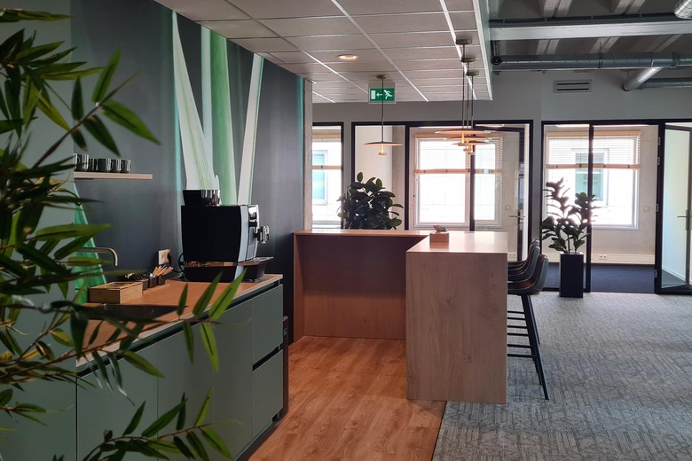 KantoorruimteaanBahialaan 100<br/> inRotterdam