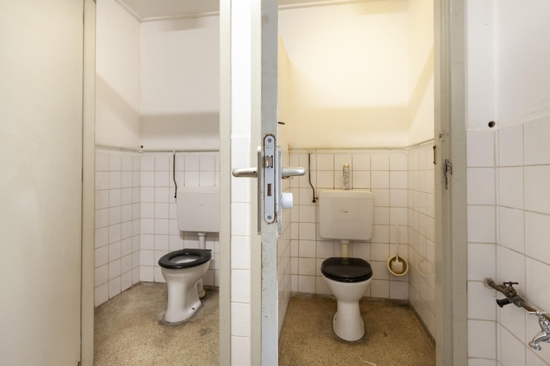 BedrijfsruimteaanMaarten Schoutenstraat 10<br/> inWaddinxveen BedrijfsruimteaanMaarten Schoutenstraat 10<br/> inWaddinxveen