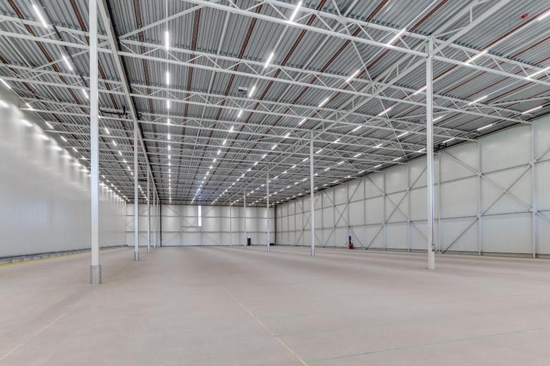 BedrijfsruimteaanChangiweg 5<br/> inRozenburg BedrijfsruimteaanChangiweg 5<br/> inRozenburg