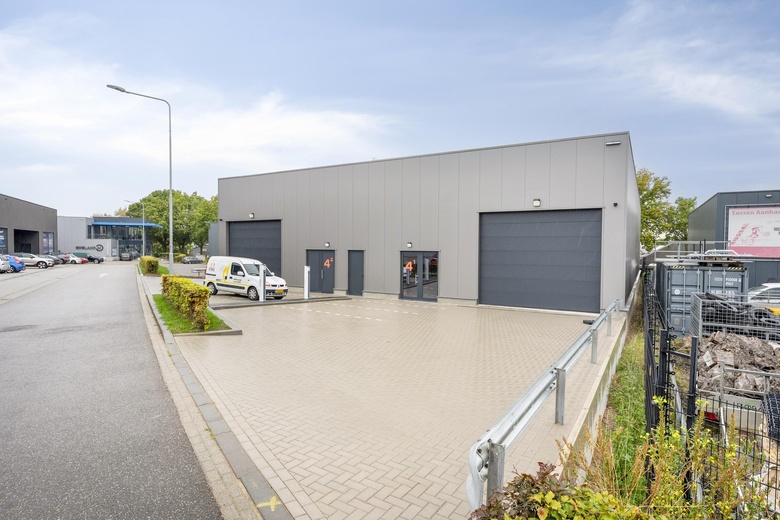 BedrijfsruimteaanVia Fabrica 4<br/> inVoerendaal