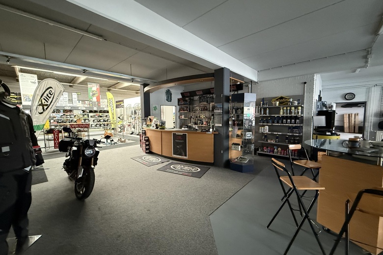 BedrijfsruimteaanEkkersrijt 1012 - 1014<br/> inSon en Breugel