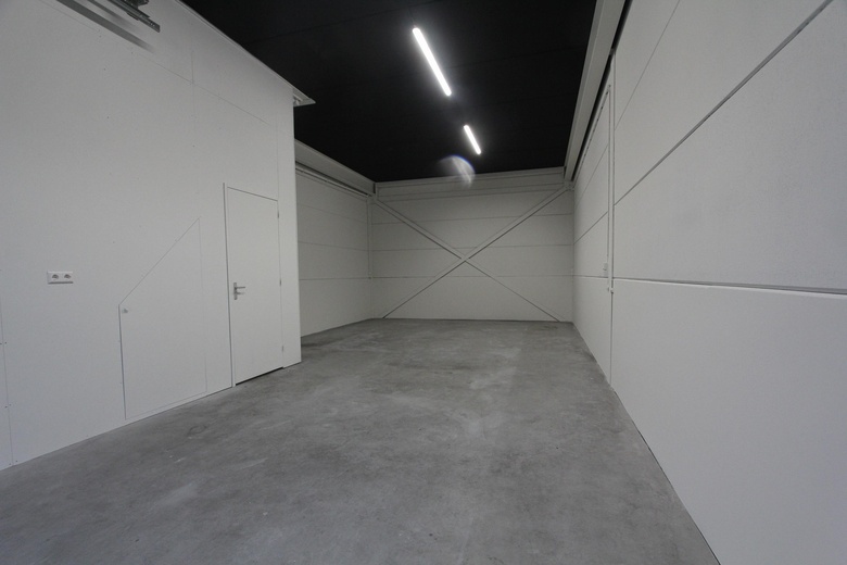 BedrijfsruimteaanHulswitweg 59<br/> inHaarlem