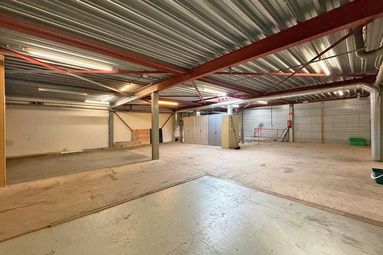 BedrijfsruimteaanIndustrieweg 20<br/> inSliedrecht