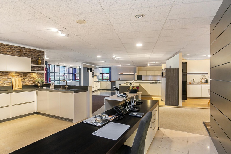 BedrijfsruimteaanLarenseweg 51<br/> inLochem BedrijfsruimteaanLarenseweg 51<br/> inLochem