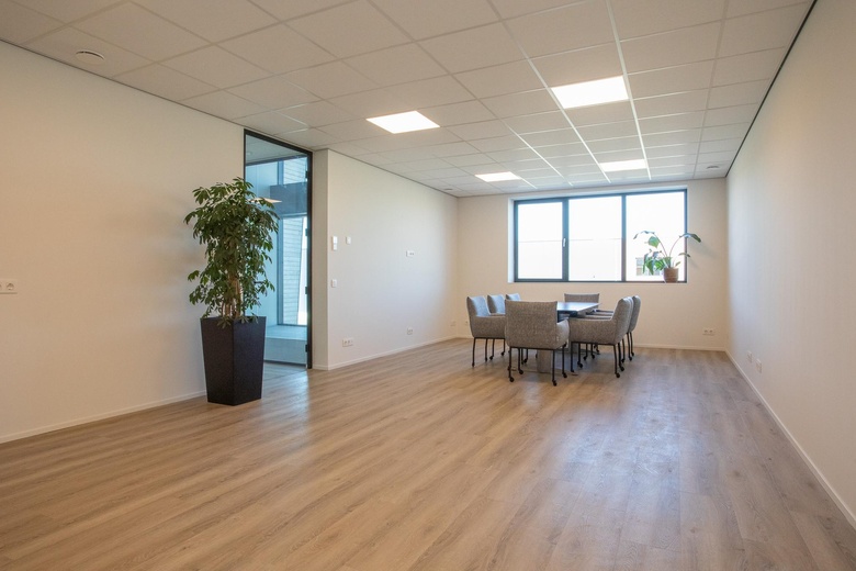KantoorruimteaanVijverweg 11<br/> inWierden KantoorruimteaanVijverweg 11<br/> inWierden