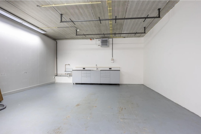 BedrijfsruimteaanSchellingweg 17 C<br/> inZaandam