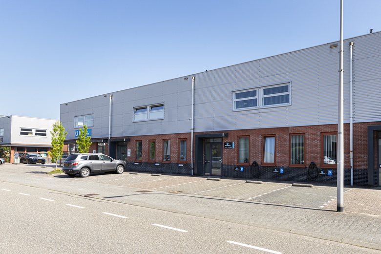 BedrijfsruimteaanAmbachtweg 17<br/> inMoordrecht