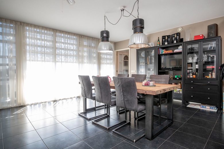 HorecaaanWeibuorren 100<br/> inUreterp