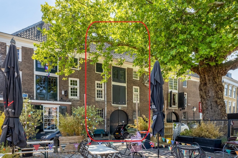 Bekijk foto 1 van Houttuinen 32 A