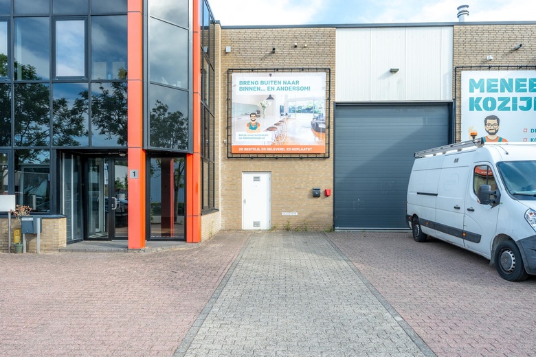 BedrijfsruimteaanWilgenkade 1<br/> inHouten