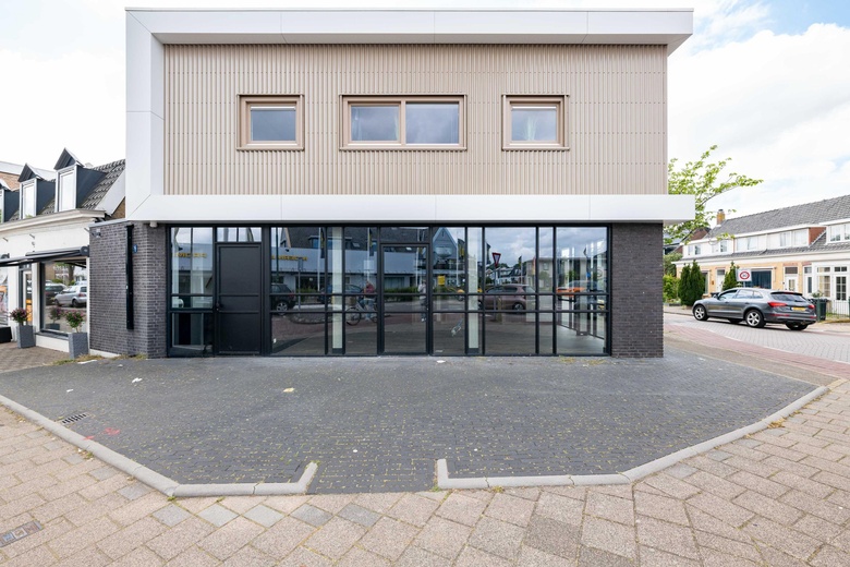 WinkelruimteaanRijksstraatweg 63<br/> inHellevoetsluis