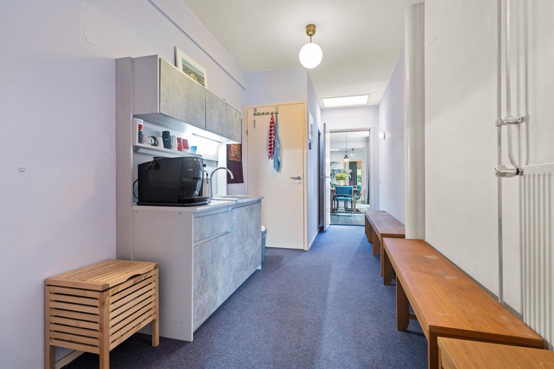 KantoorruimteaanVan der Helllaan 20<br/> inArnhem KantoorruimteaanVan der Helllaan 20<br/> inArnhem