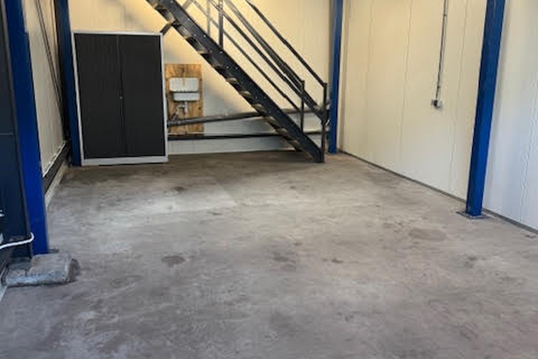 BedrijfsruimteaanProduktiestraat 55<br/> inVlaardingen