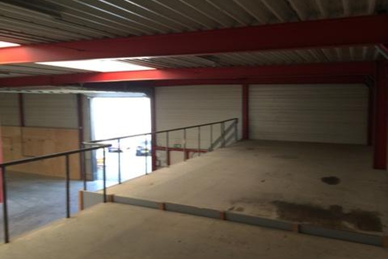 BedrijfsruimteaanBreinderveldweg 17 B<br/> inSchinnen