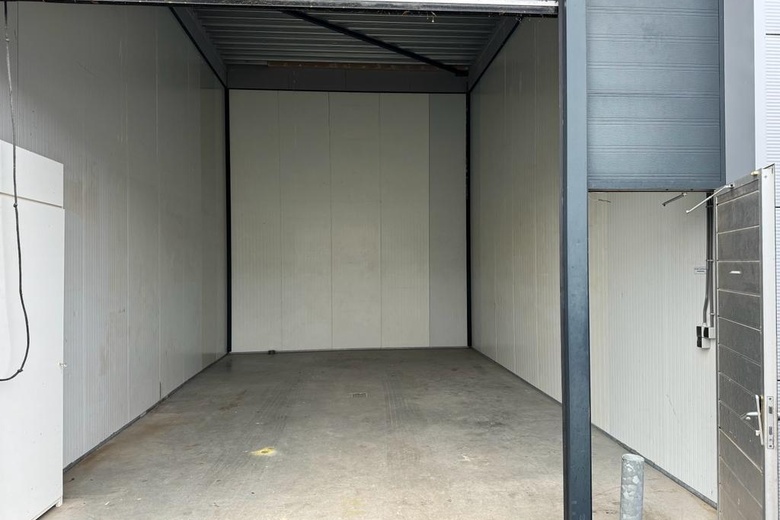 BedrijfsruimteaanKerkweg 12 k<br/> inRockanje