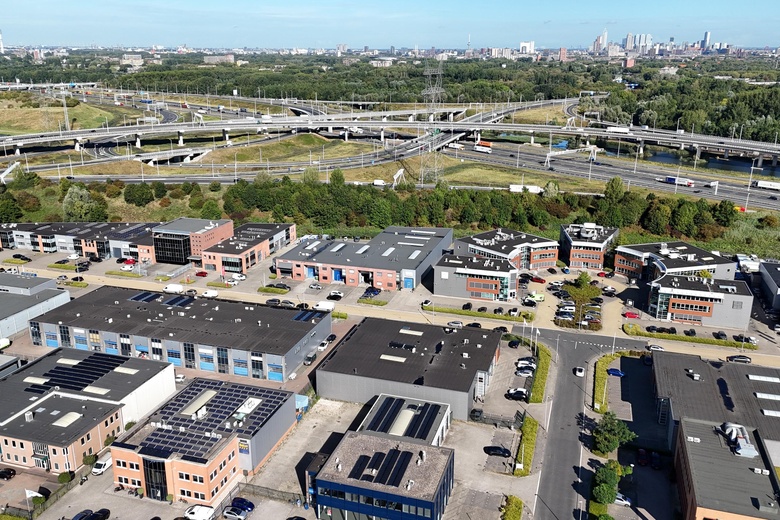 BedrijfsruimteaanBijdorp-West 79<br/> inBarendrecht BedrijfsruimteaanBijdorp-West 79<br/> inBarendrecht