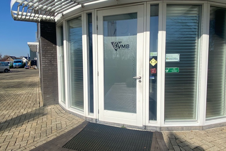 KantoorruimteaanVeersedijk 79<br/> inHendrik-Ido-Ambacht KantoorruimteaanVeersedijk 79<br/> inHendrik-Ido-Ambacht