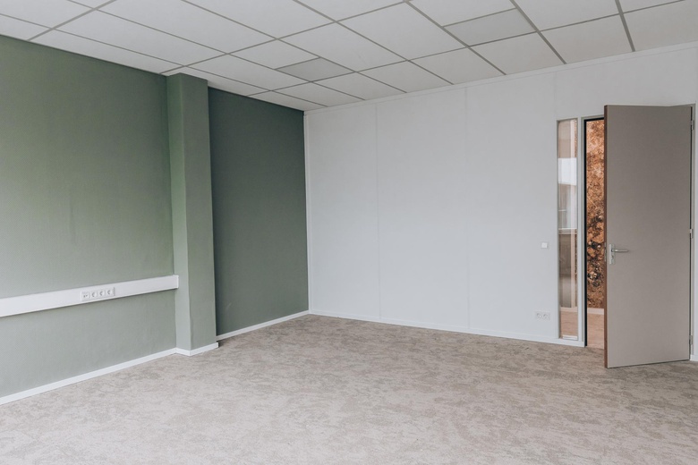 KantoorruimteaanLadonkseweg 5<br/> inBoxtel KantoorruimteaanLadonkseweg 5<br/> inBoxtel