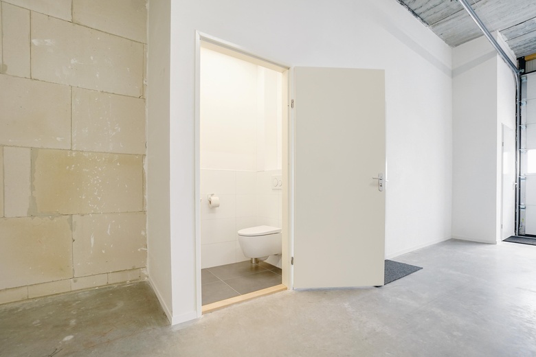 BedrijfsruimteaanMiddelblok 136 d<br/> inGouderak