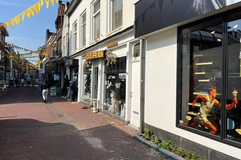 WinkelruimteaanHoogstraat 6<br/> inSchiedam WinkelruimteaanHoogstraat 6<br/> inSchiedam