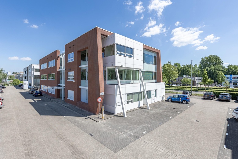 KantoorruimteaanBeemdstraat 44<br/> inEindhoven KantoorruimteaanBeemdstraat 44<br/> inEindhoven
