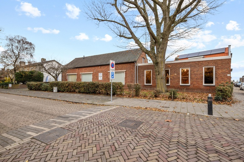 BedrijfsruimteaanParklaan 79<br/> inRoosendaal
