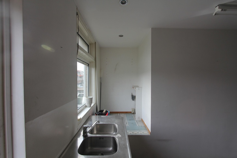 WinkelruimteaanGeneraal Cronjéstraat 104<br/> inHaarlem WinkelruimteaanGeneraal Cronjéstraat 104<br/> inHaarlem