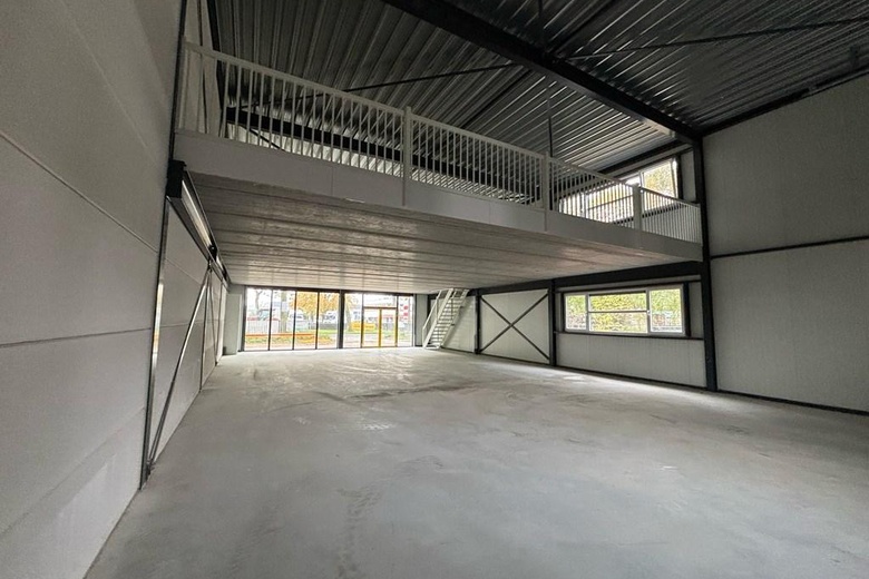 BedrijfsruimteaanRandweg 21 01<br/> inEmmeloord BedrijfsruimteaanRandweg 21 01<br/> inEmmeloord