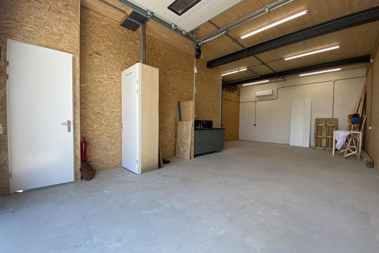 BedrijfsruimteaanEnergiestraat 2 13<br/> inHattem BedrijfsruimteaanEnergiestraat 2 13<br/> inHattem