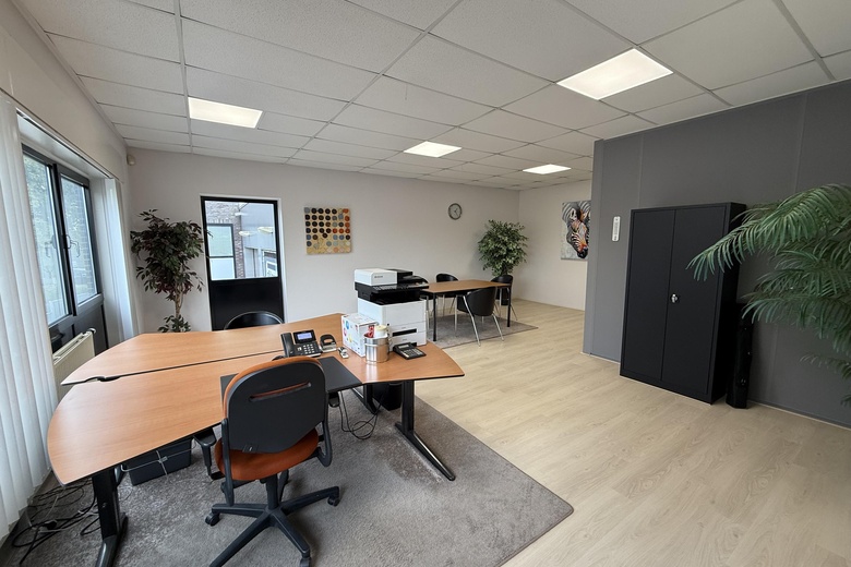 BedrijfsruimteaanRooseindsestraat 95<br/> inHelmond