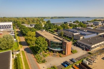 Bekijk foto 3 van J.P. Broekhovenstraat 16