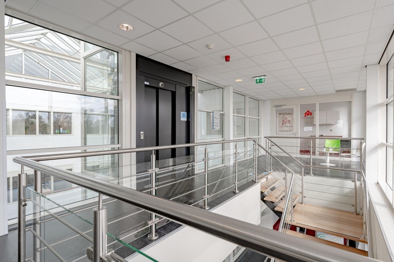 KantoorruimteaanDe Schans 9A<br/> inHardenberg KantoorruimteaanDe Schans 9A<br/> inHardenberg