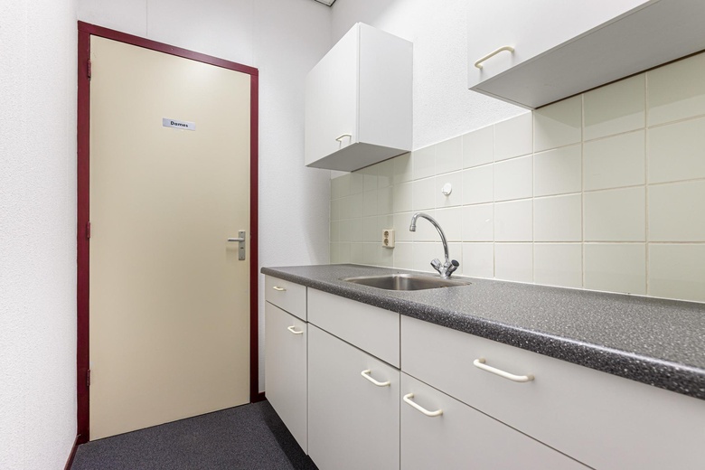 BedrijfsruimteaanEuromarkt 129<br/> inAlphen aan den Rijn