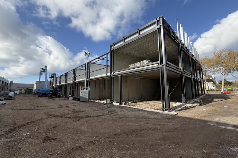 BedrijfsruimteaanKamerlingh Onnesweg 2 C 8<br/> inDordrecht