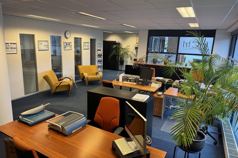 KantoorruimteaanKrabbenbosweg 101<br/> inHengelo KantoorruimteaanKrabbenbosweg 101<br/> inHengelo