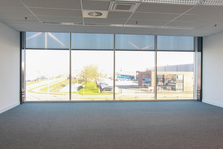 KantoorruimteaanDistributieweg 13<br/> inWaddinxveen