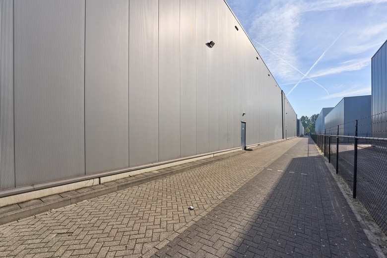 BedrijfsruimteaanDoornhoek 3765<br/> inVeghel BedrijfsruimteaanDoornhoek 3765<br/> inVeghel