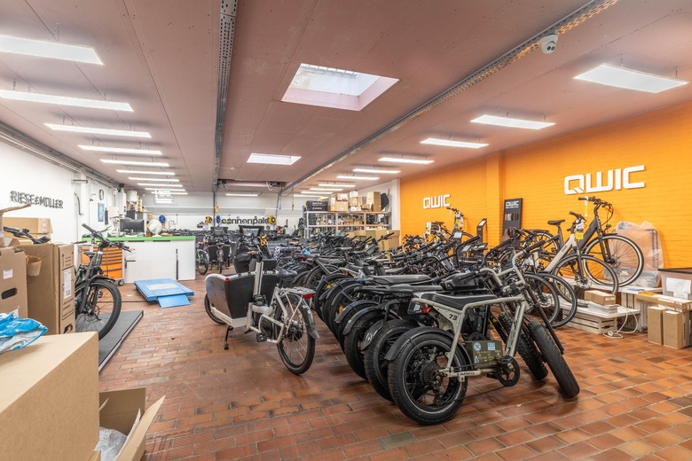 WinkelruimteaanBilderdijkstraat 174 - 176<br/> inAmsterdam