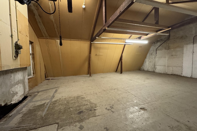 BedrijfsruimteaanRosmolenstraat 32 A<br/> inZaandam