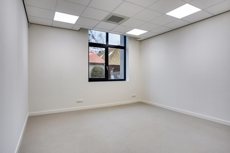 KantoorruimteaanLariestraat 25<br/> inHeeswijk