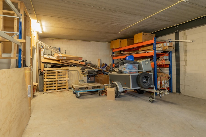 BedrijfsruimteaanAchthovenerweg 17 H<br/> inLeiderdorp