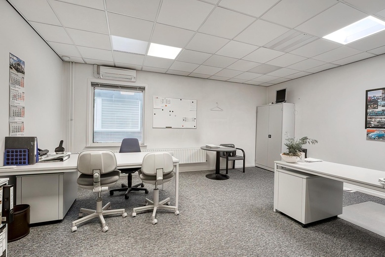 BedrijfsruimteaanWeversbaan 15<br/> inLeiderdorp