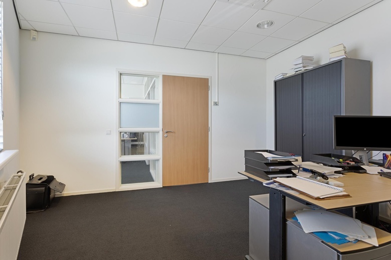 BedrijfsruimteaanProf. Asserweg 18<br/> inWaalwijk BedrijfsruimteaanProf. Asserweg 18<br/> inWaalwijk