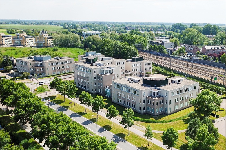 KantoorruimteaanLeeuwenveldseweg 3 f<br/> inWeesp