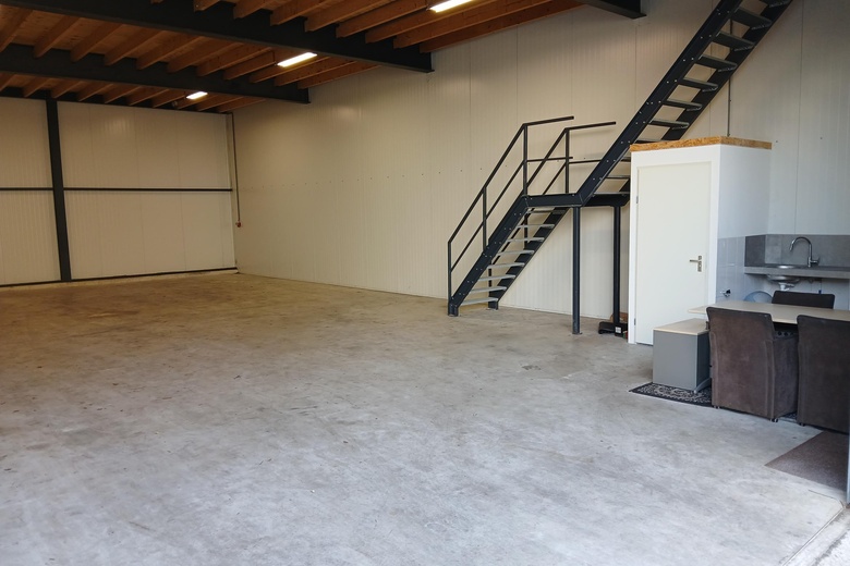 BedrijfsruimteaanHoutzagerijstraat 16 c<br/> inMill BedrijfsruimteaanHoutzagerijstraat 16 c<br/> inMill